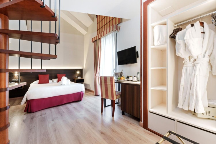 hotel image 0