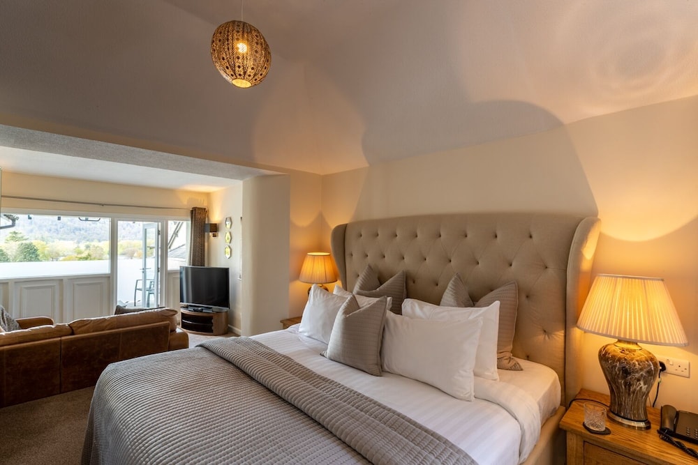 Lakes Hotel and Spa