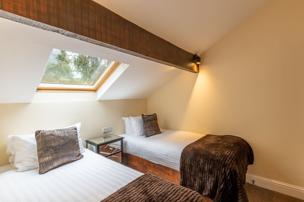 Lakes Hotel and Spa