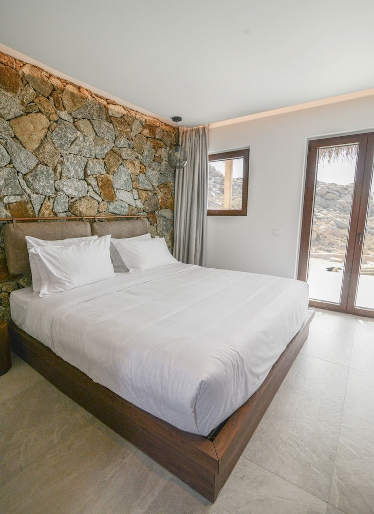 Charisma Hotel and Wellness Suites