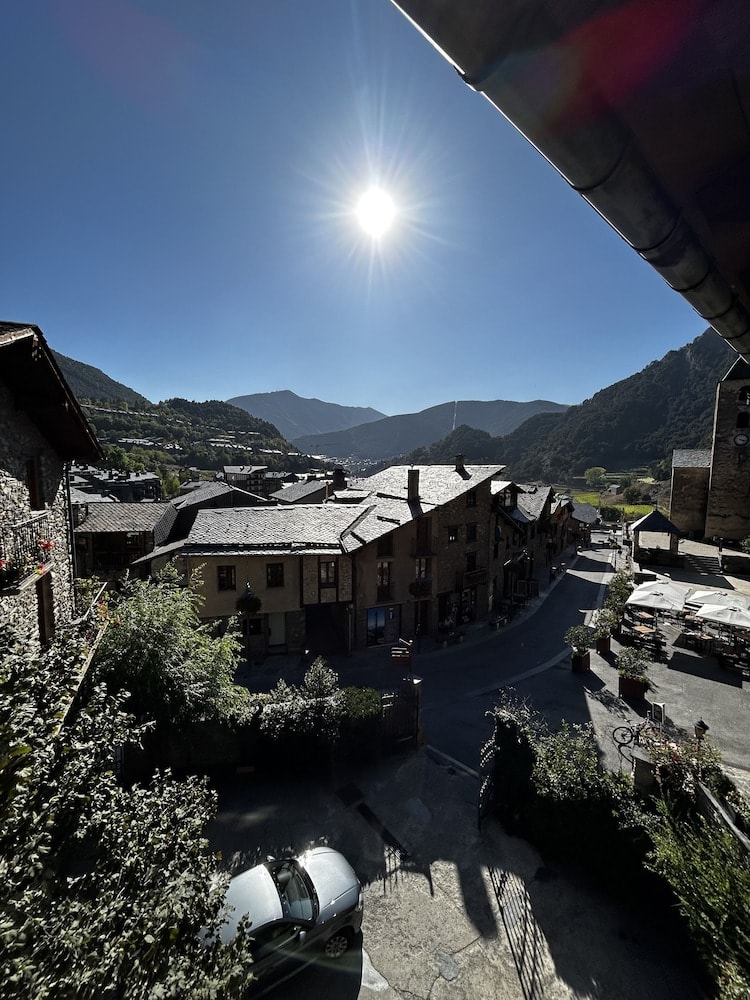 hotel image 0