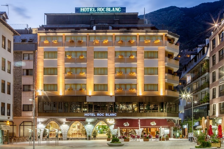 hotel image 0