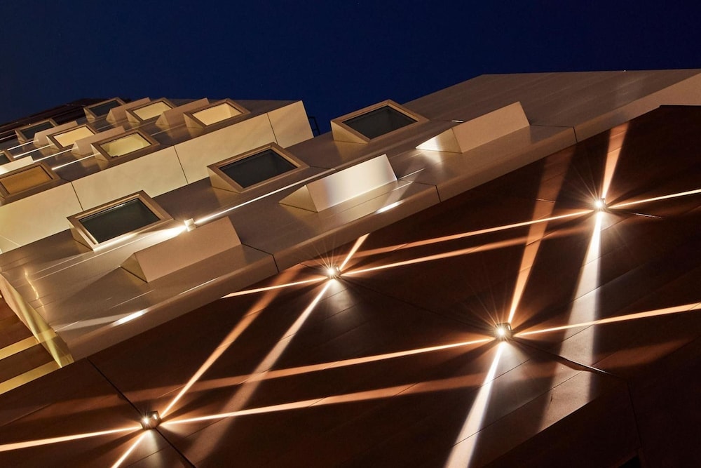 Le NexHotel